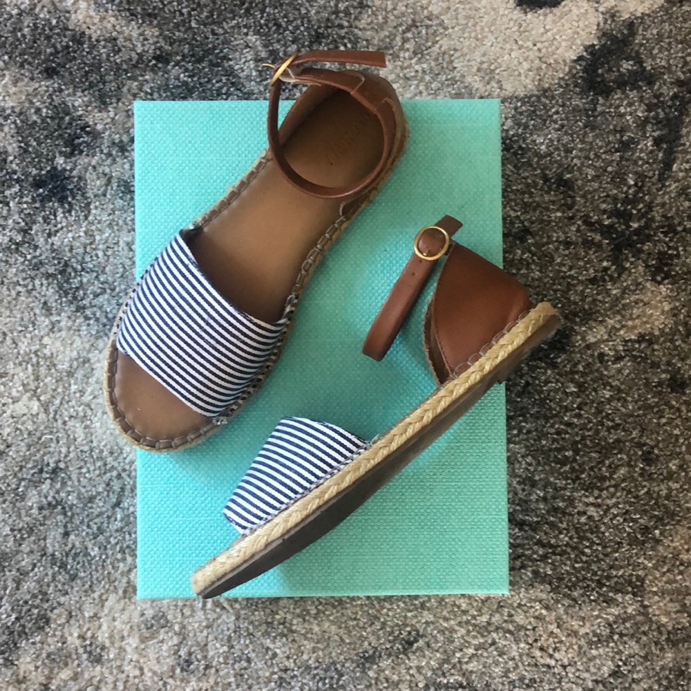 Espadrille sandals